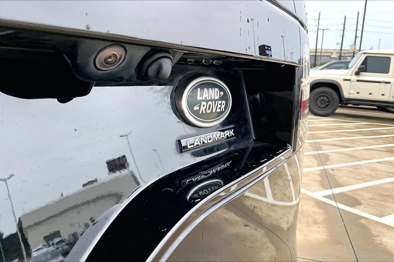 Used 2020 Farallon Black Premium Metallic Land Rover Landmark Edition image 9