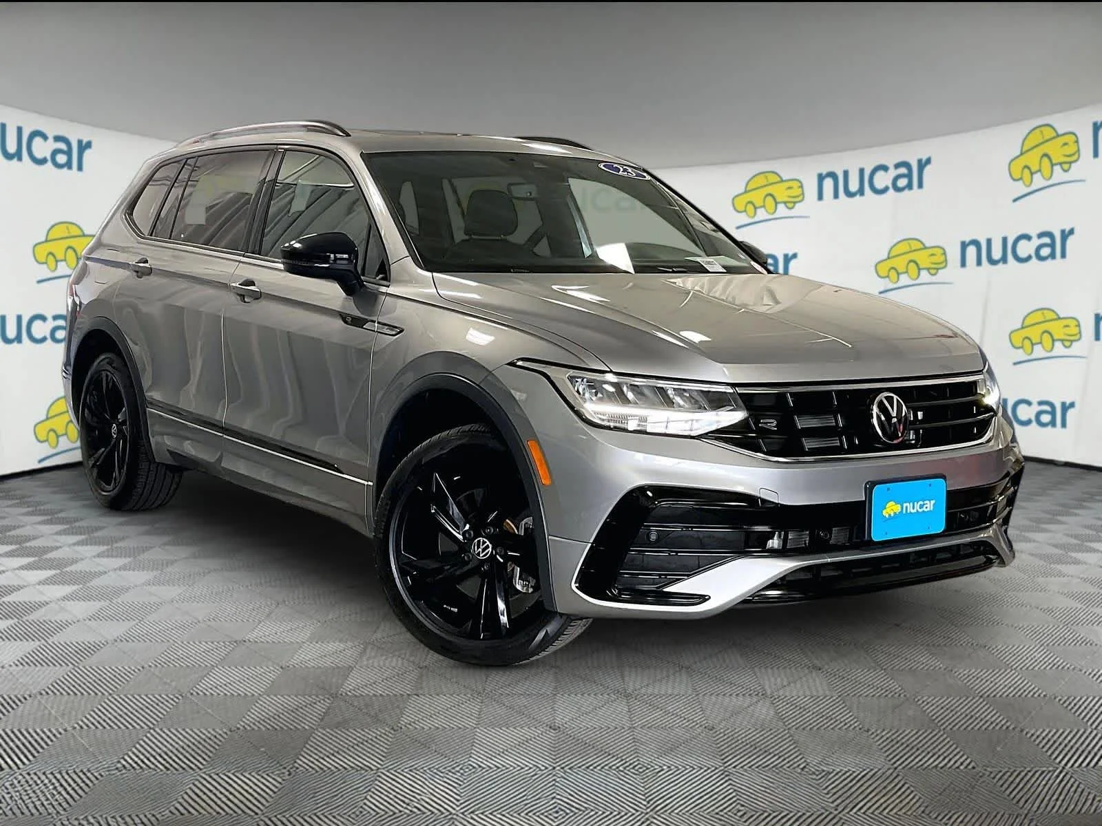 2023 Volkswagen Tiguan SE R-LINE BLACK