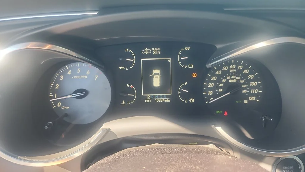 Used 2021 White Toyota Platinum image 17