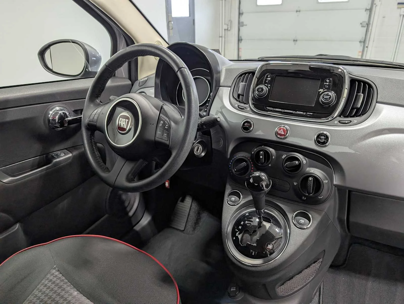 Used 2017 Billet Argento (Silver) FIAT Pop image 35