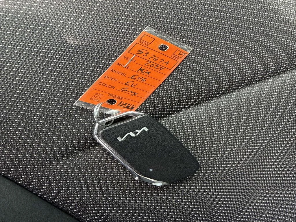 Used 2024 Gray Kia Light image 26