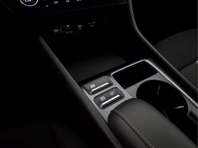 Used 2024  Hyundai SEL image 6