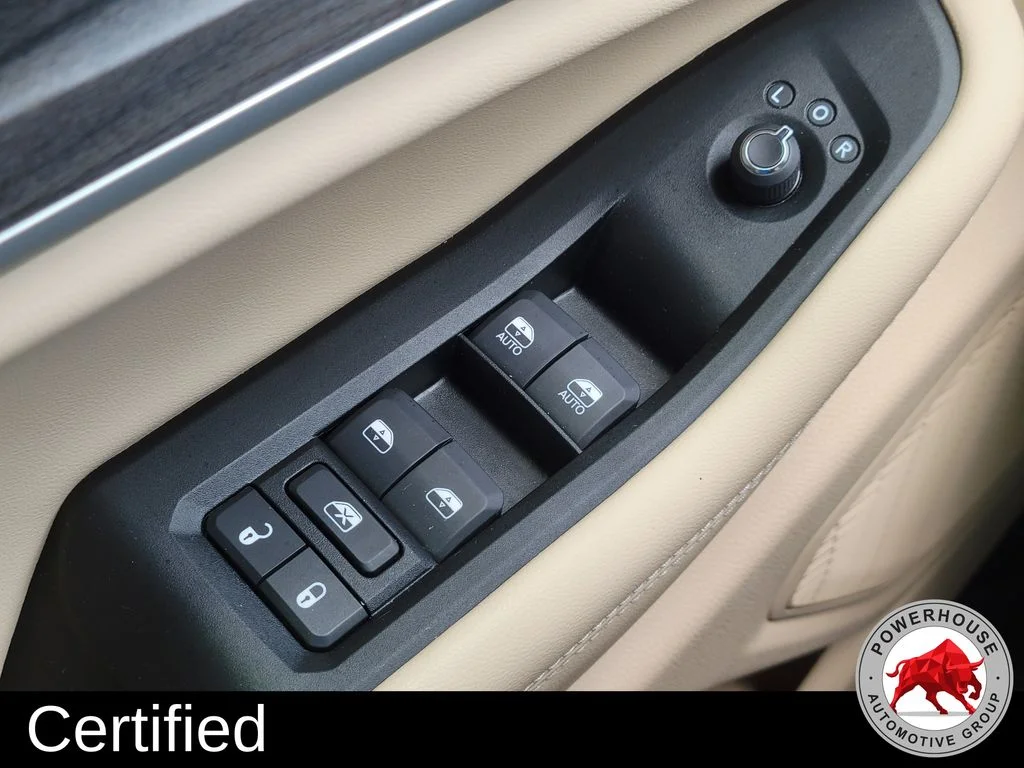 Used 2024 White Jeep Limited image 28