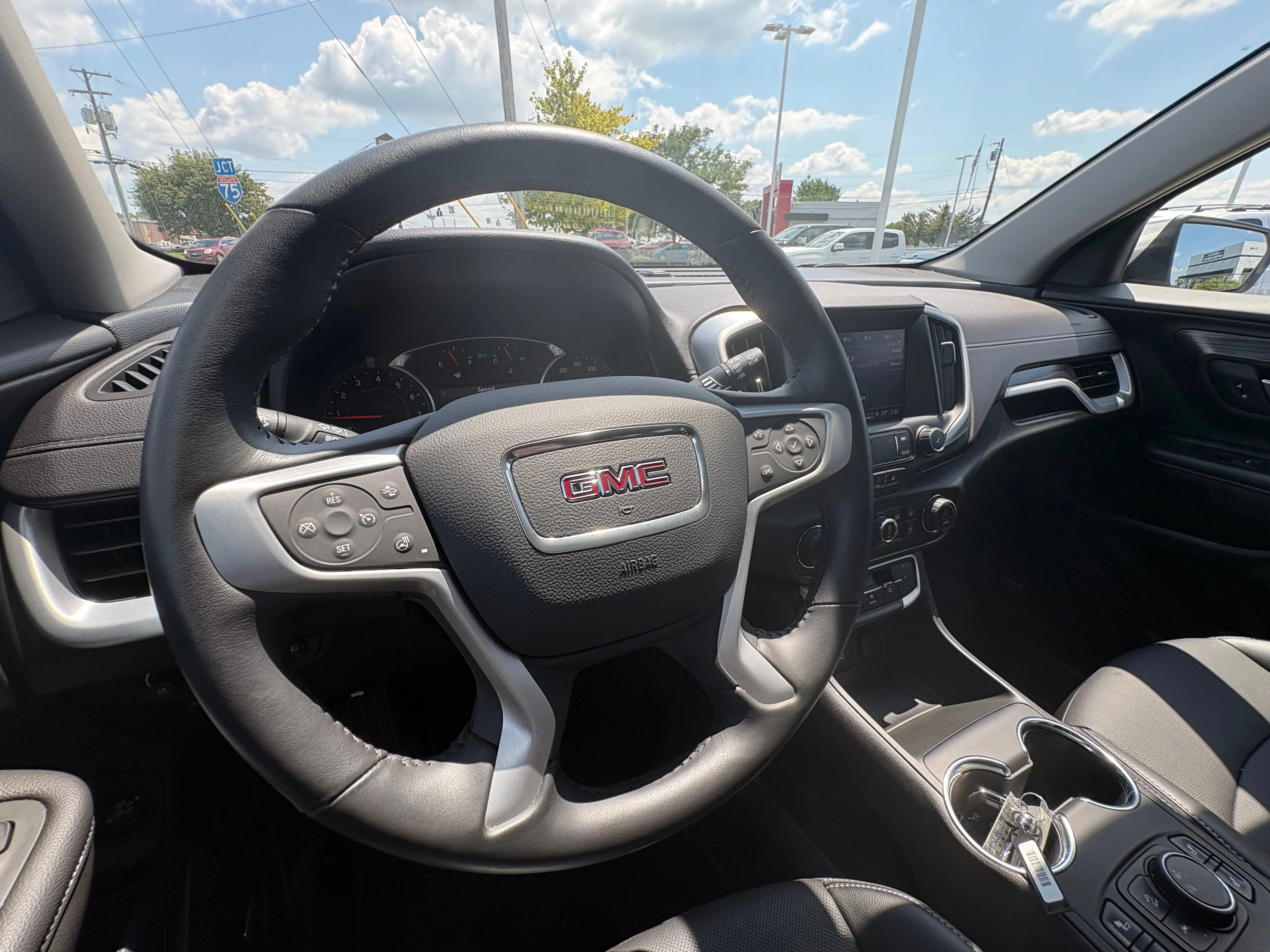 Used 2022 QUICKSILVER METALLIC GMC SLT image 14