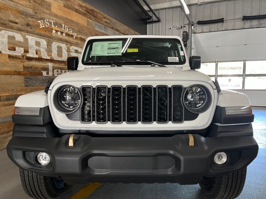 New 2026 Bright White Clear-Coat Exterior Paint Jeep 85th Anniversary Edition image 7
