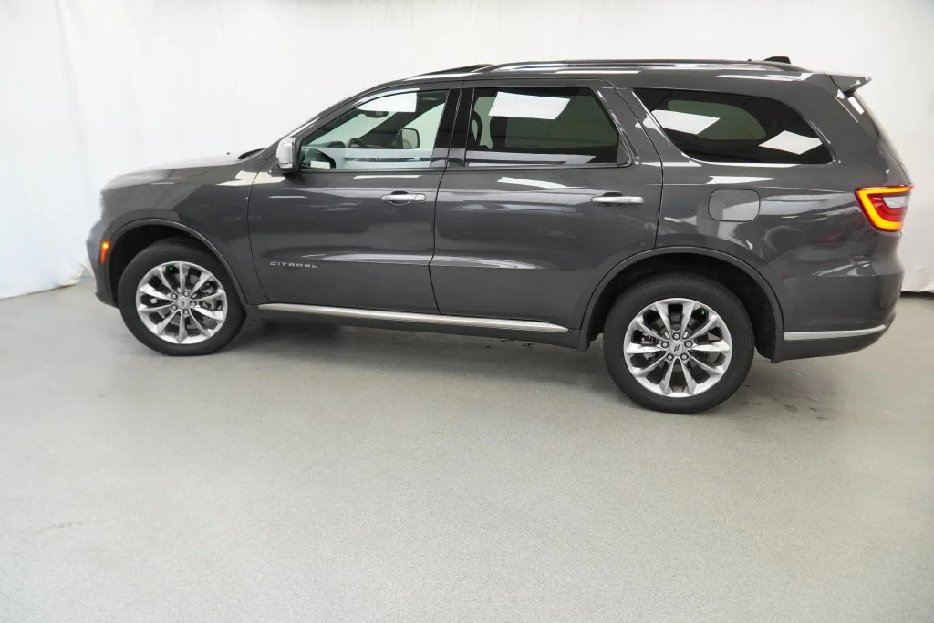 Used 2023 Gray Dodge Citadel image 6