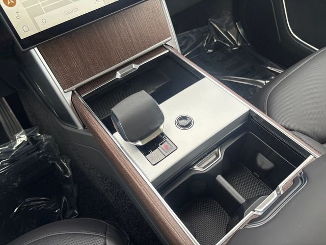 New 2026 Santorini Black LAND ROVER SE image 24