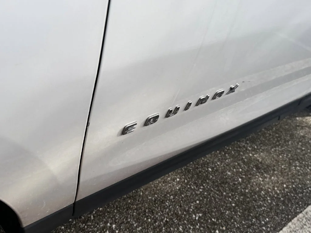 Used 2019 SUMMIT WHITE Chevrolet LS image 6