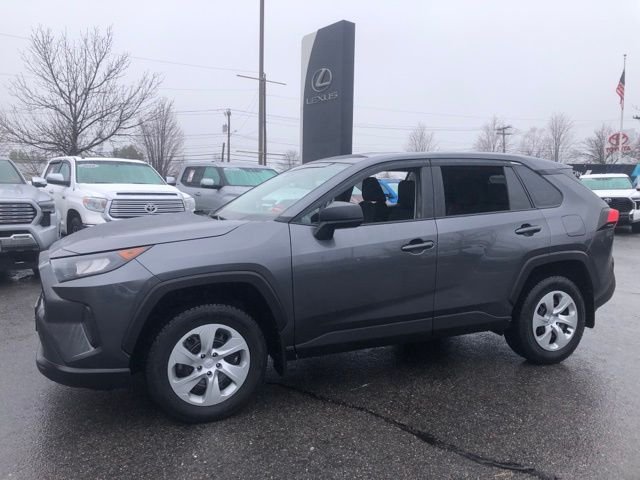 Used 2022 Gray Toyota LE image 7