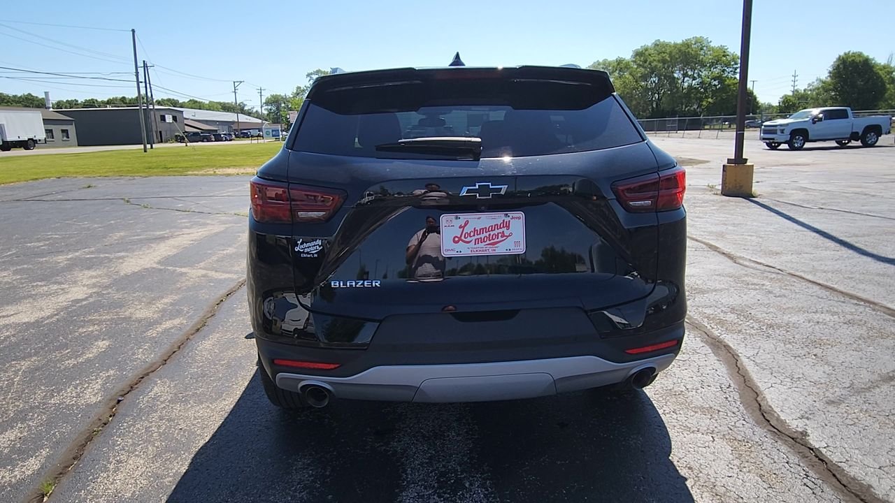 Used 2024 Black Chevrolet LT image 7
