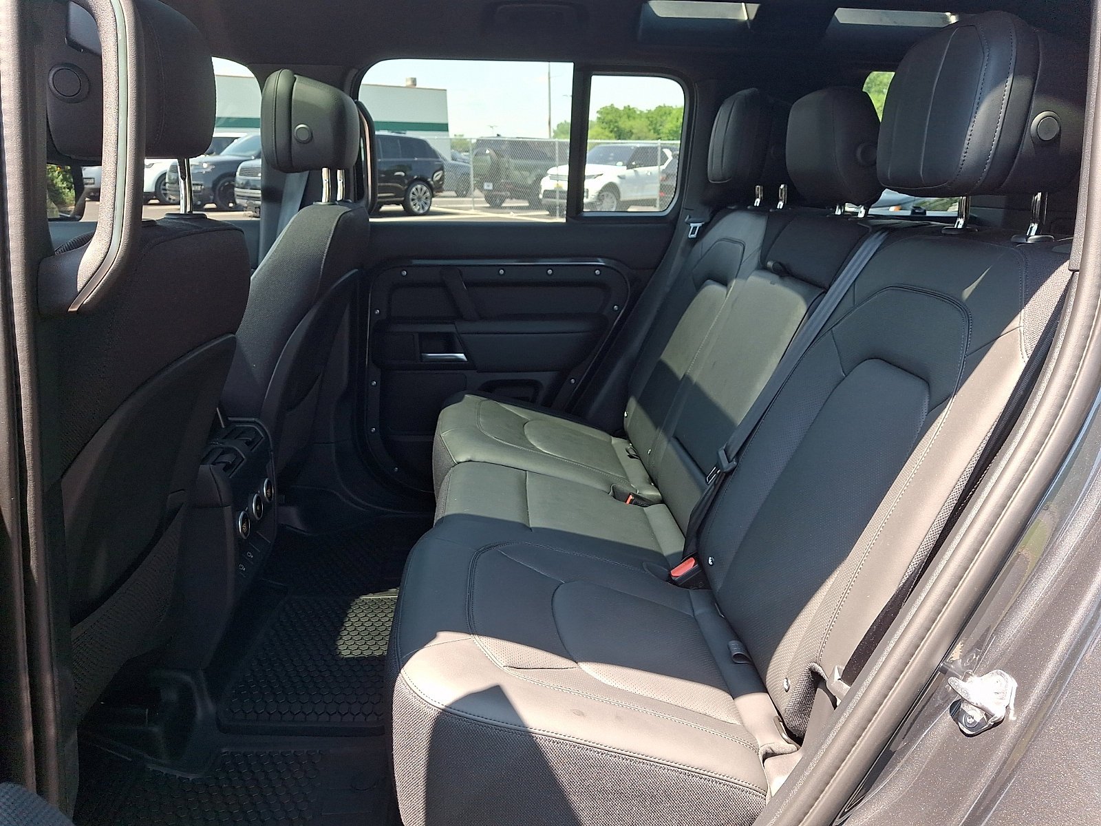 Used 2025 Carpathian Grey Premium Metallic   1Au Land Rover V8 image 19