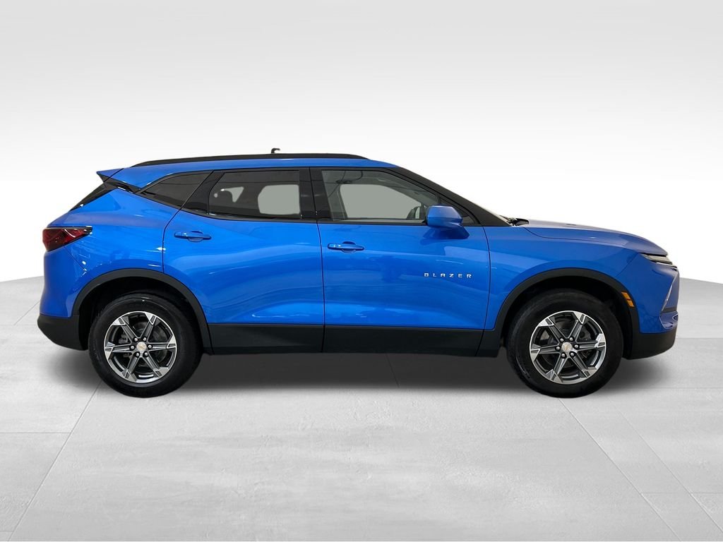Used 2024 Blue Chevrolet LT image 6