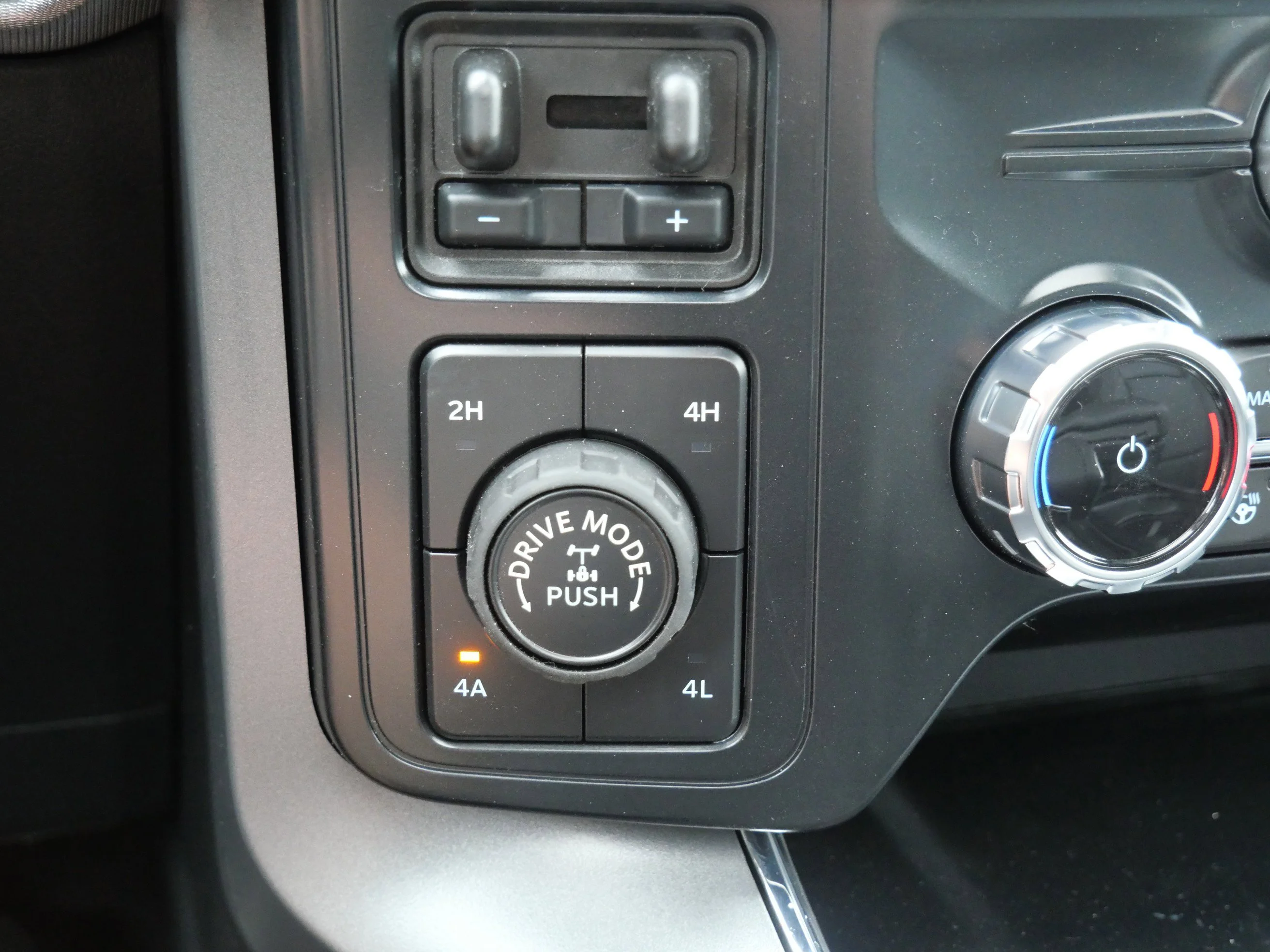 New 2026 White Ford Lariat image 18