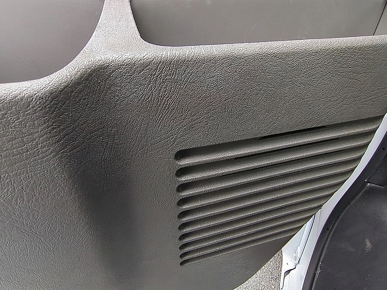 2025 Chevrolet Express Cargo Work Van - Photo 27