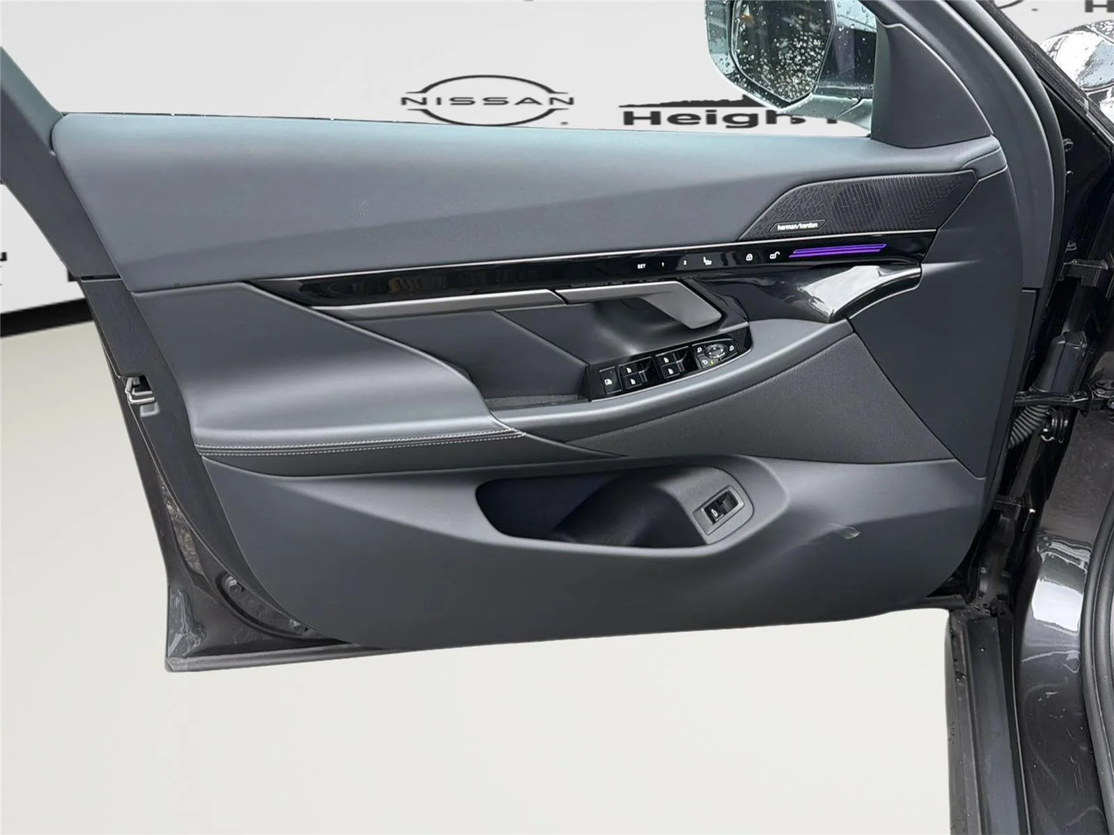 2026 BMW 5 Series 530i - Photo 9