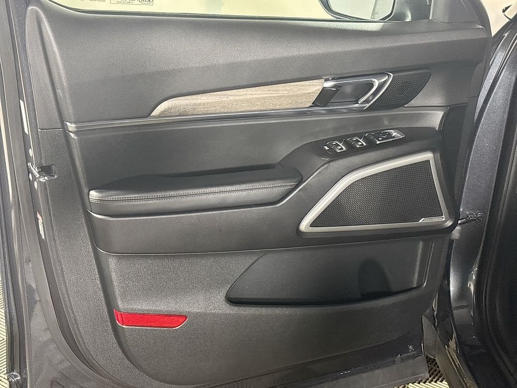 Used 2021 Gray Kia EX image 10