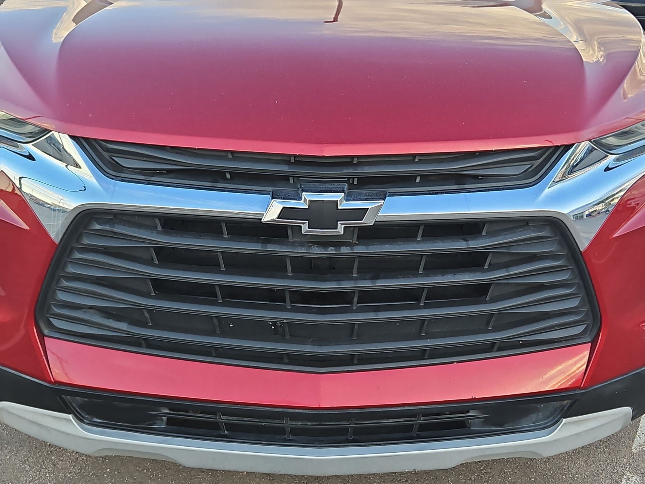 Used 2019 Cajun Red Tintcoat Chevrolet Base image 9