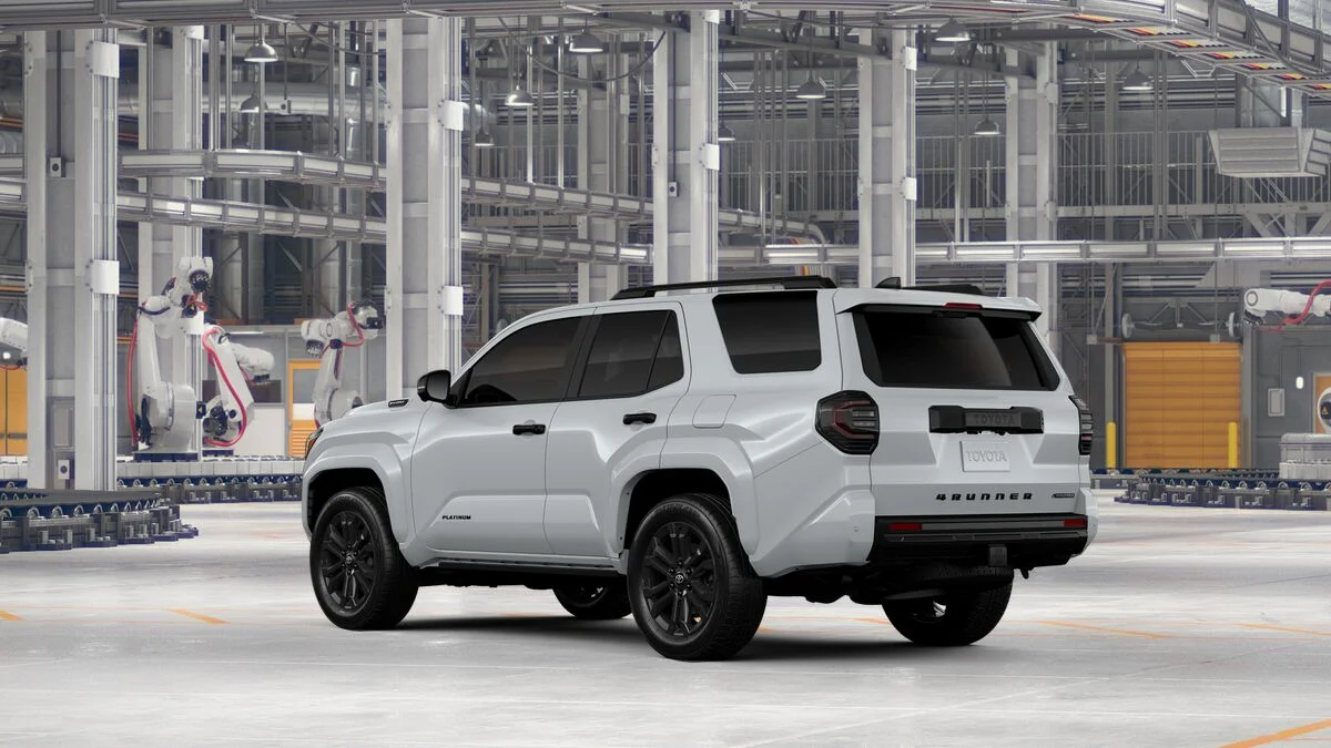 New 2026 Wind Chill Pearl Toyota Platinum image 6