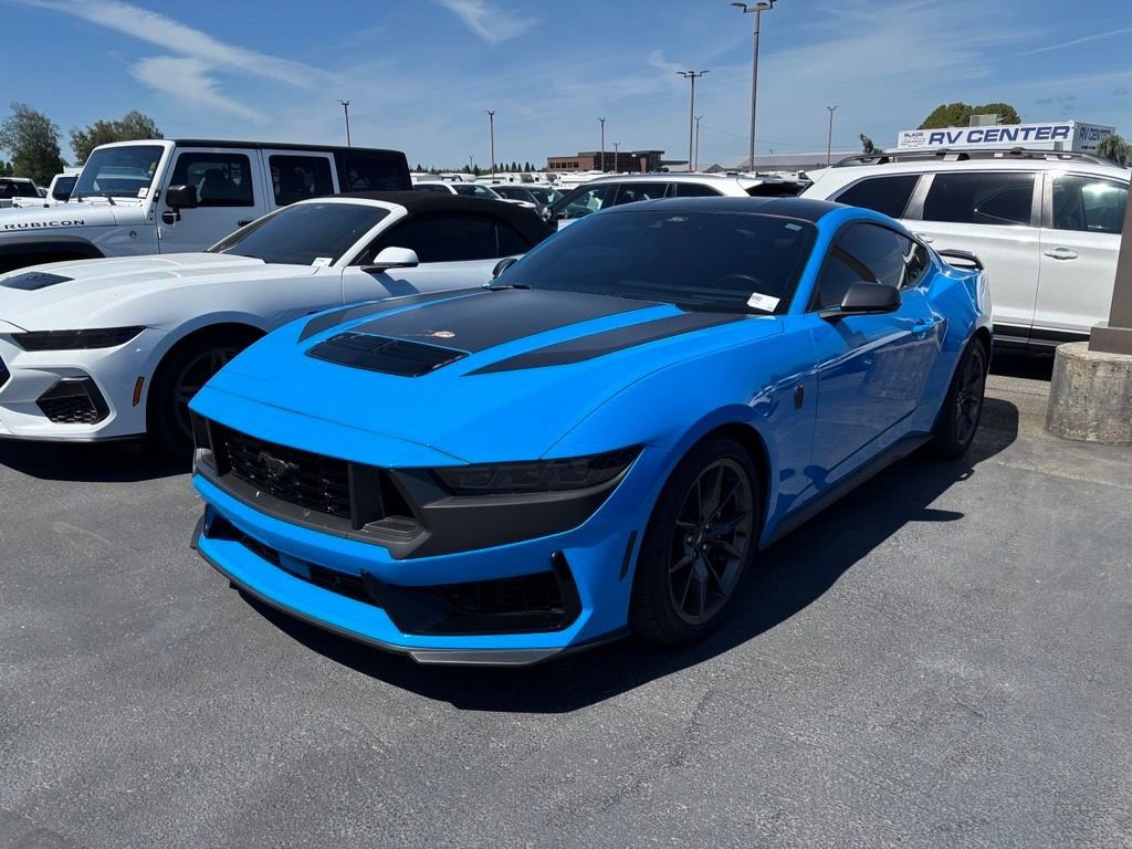 2024 Ford Mustang Dark Horse's photo