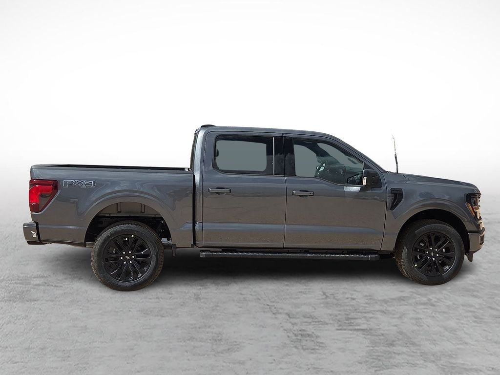 New 2026 Carbonized Gray Metallic Ford XLT image 12