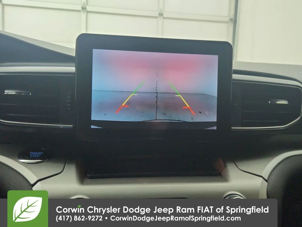 Used 2022 Gray Ford XLT image 24