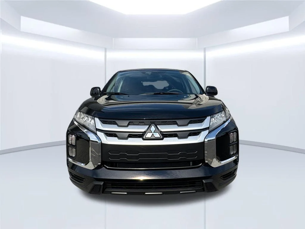 New 2026 Black Mitsubishi  image 4