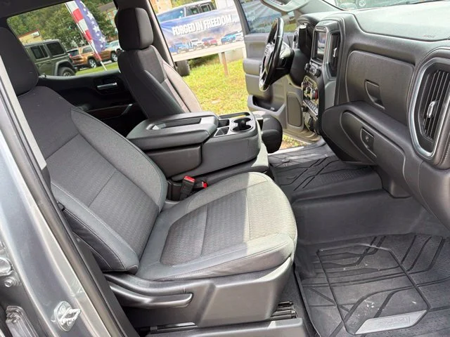 Used 2019 Gray Chevrolet RST image 26