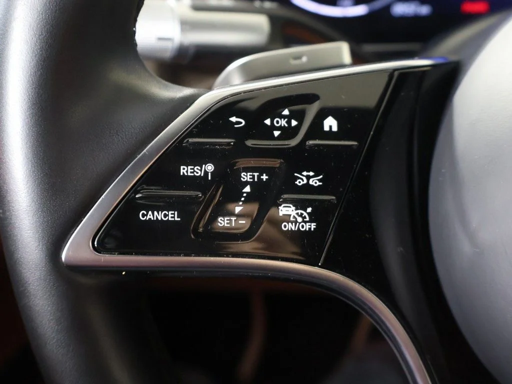 Used 2023 White Mercedes-Benz S 500 image 50