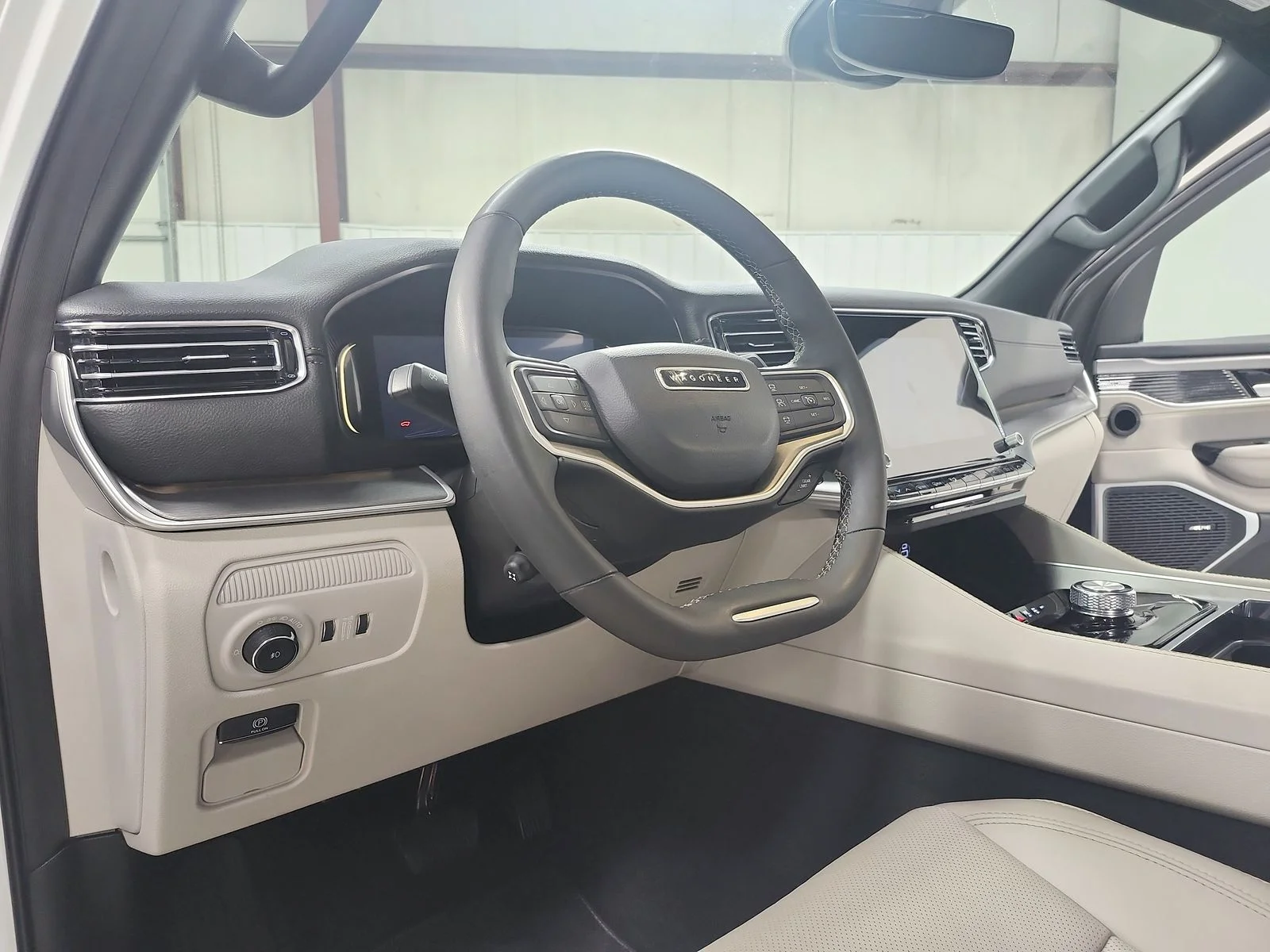Used 2025 Bright White Clearcoat Jeep Base image 18