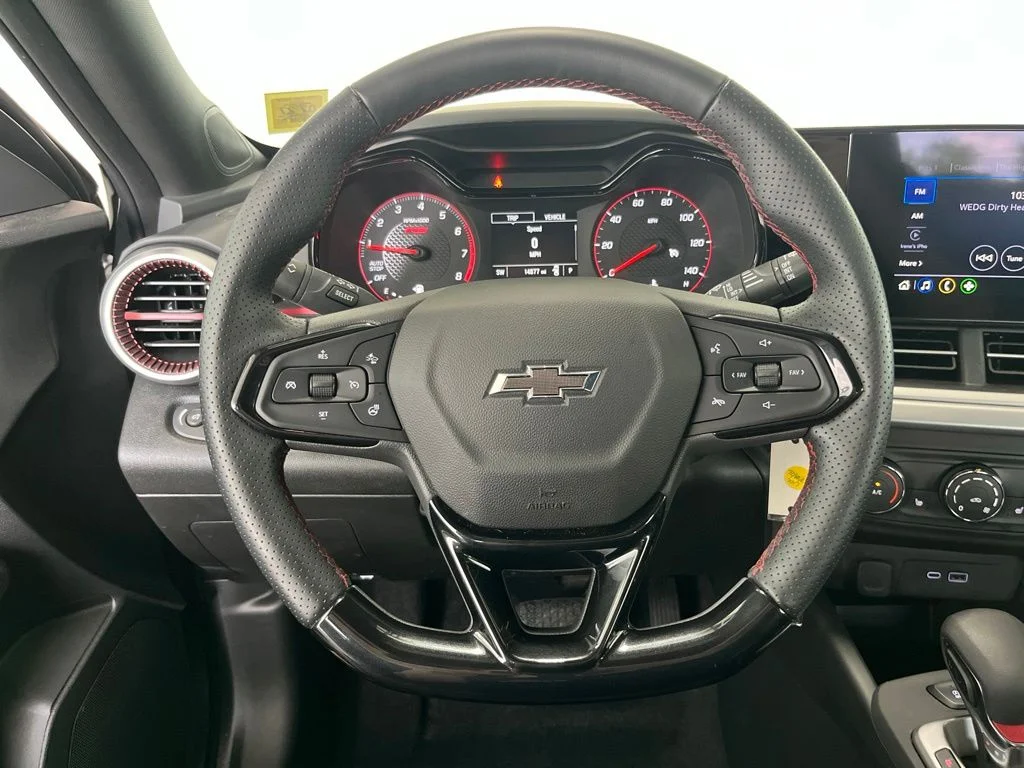Used 2025 Gray Chevrolet 1RS image 5