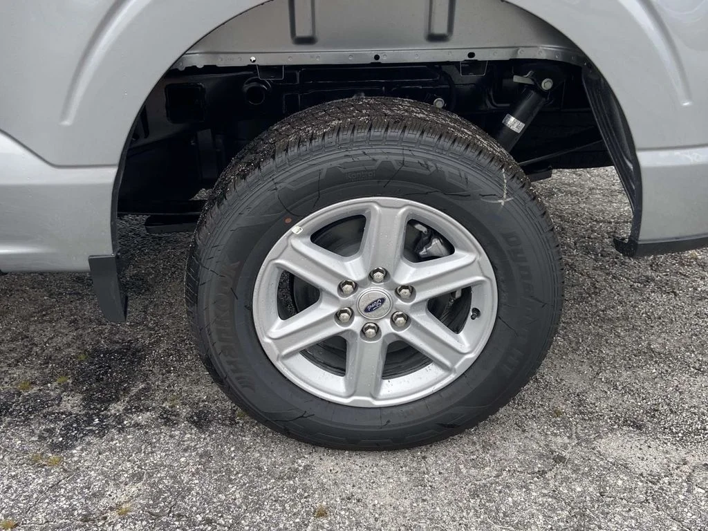 New 2026 Silver Ford Lariat image 7