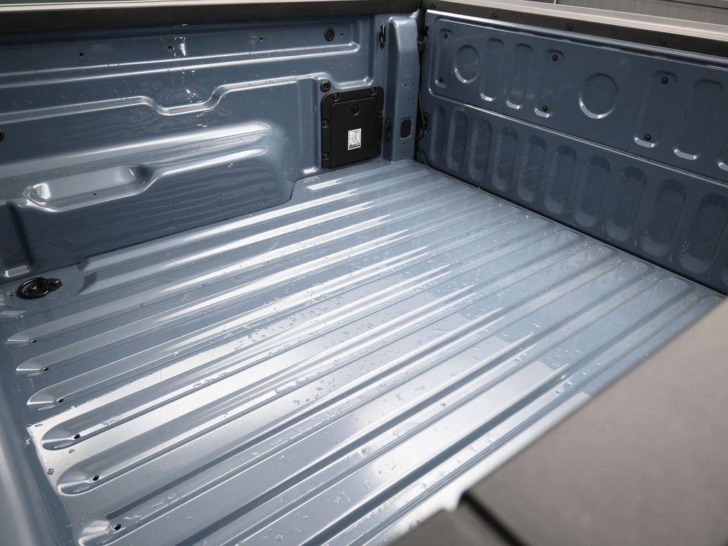 New 2025 Azure Gray Metallic Tri-Coat Ford XLT image 21