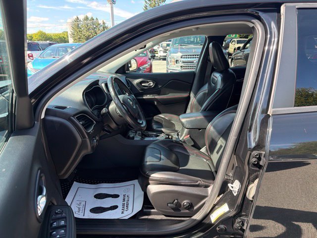 Used 2019 Black Jeep Trailhawk image 20