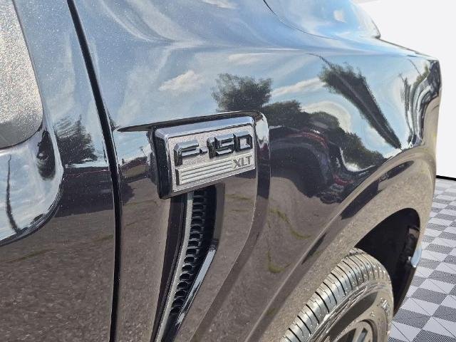New 2026 Agate Black Metallic Ford XLT image 25