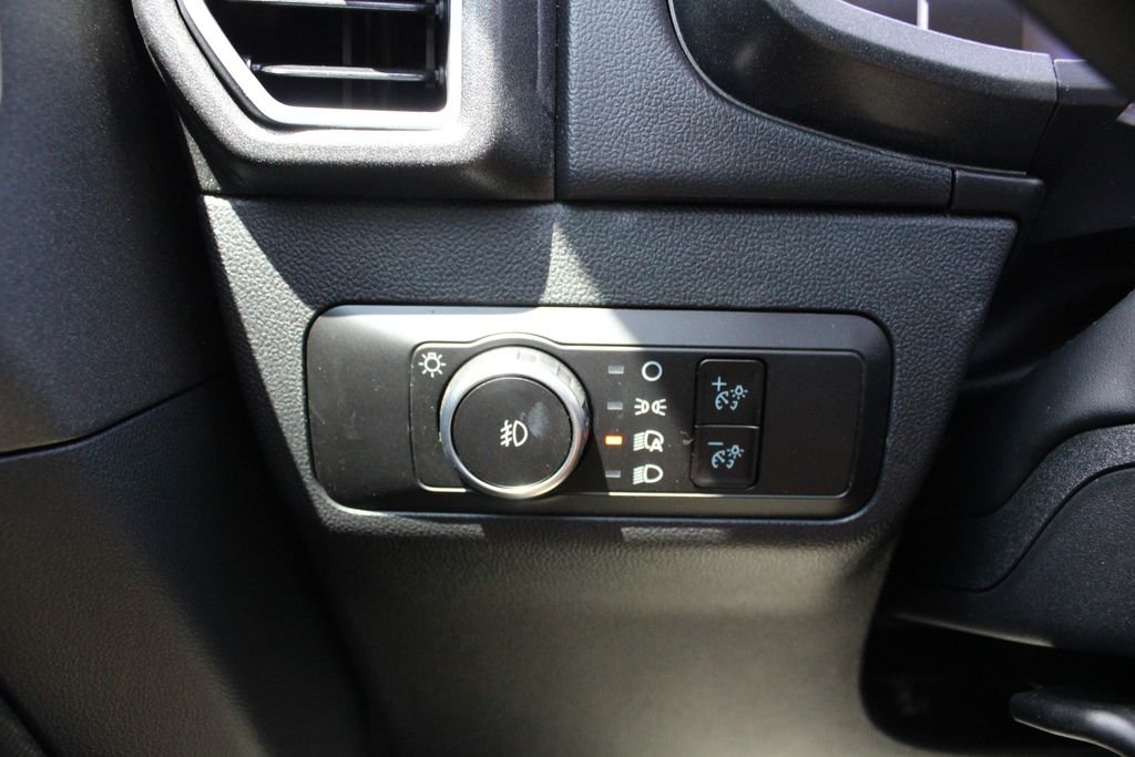 New 2026 Space White Metallic Ford Outer Banks image 11