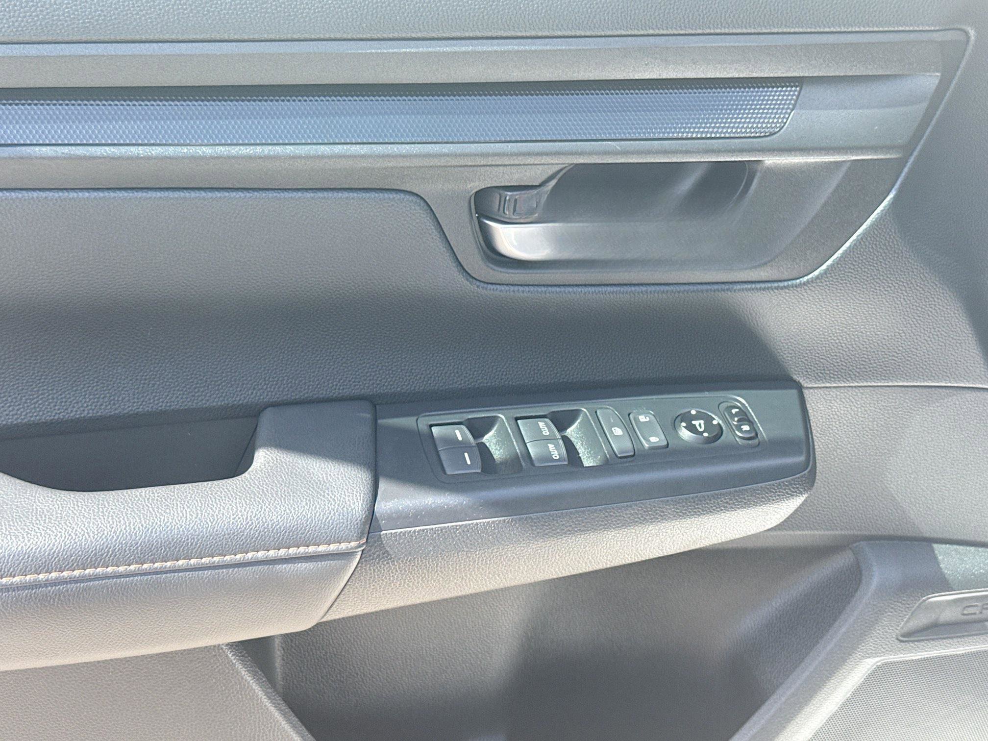 2024 Honda CR-V Sport - Photo 16