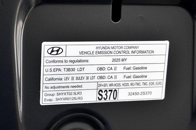Used 2025 Black Hyundai SE image 34