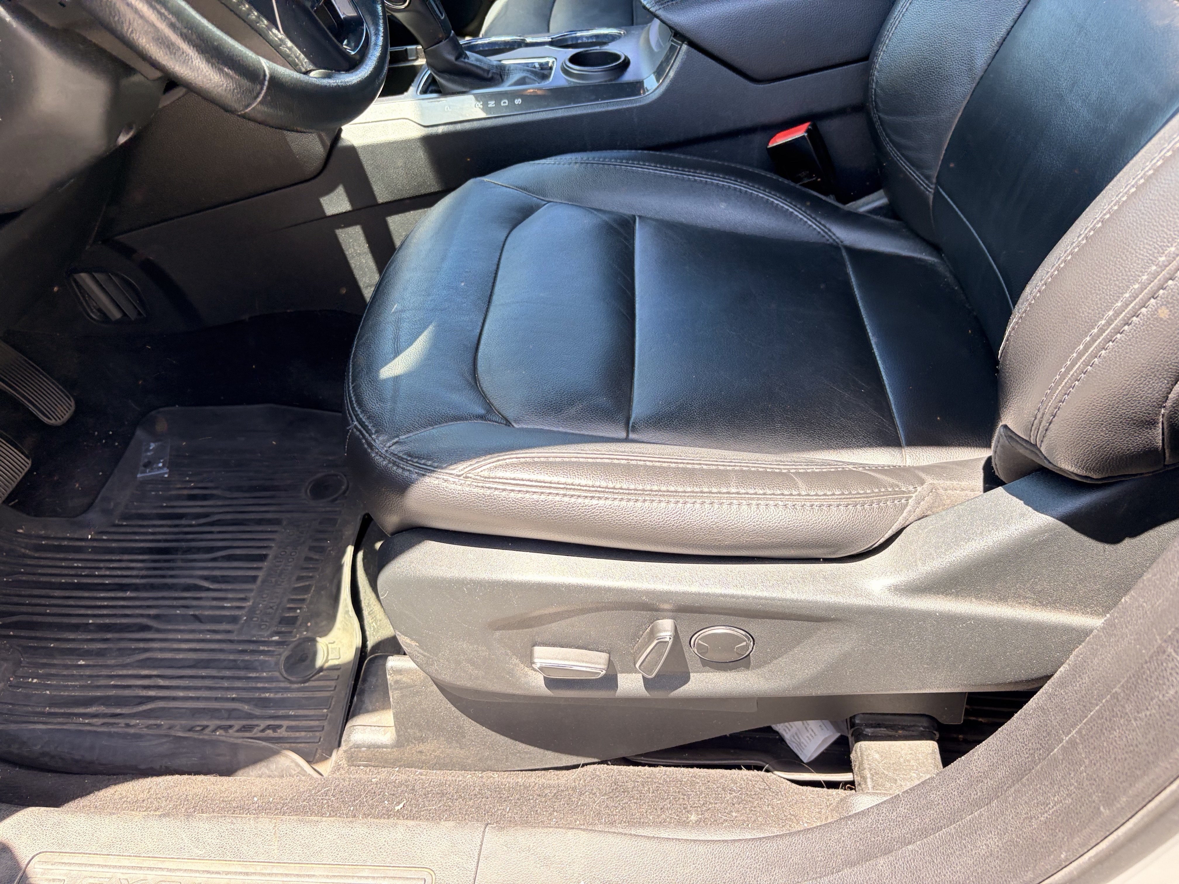 Used 2018 Ingot Silver Ford XLT image 10
