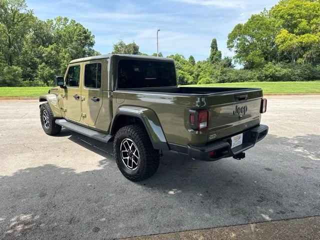 Used 2025  Jeep High Tide image 5