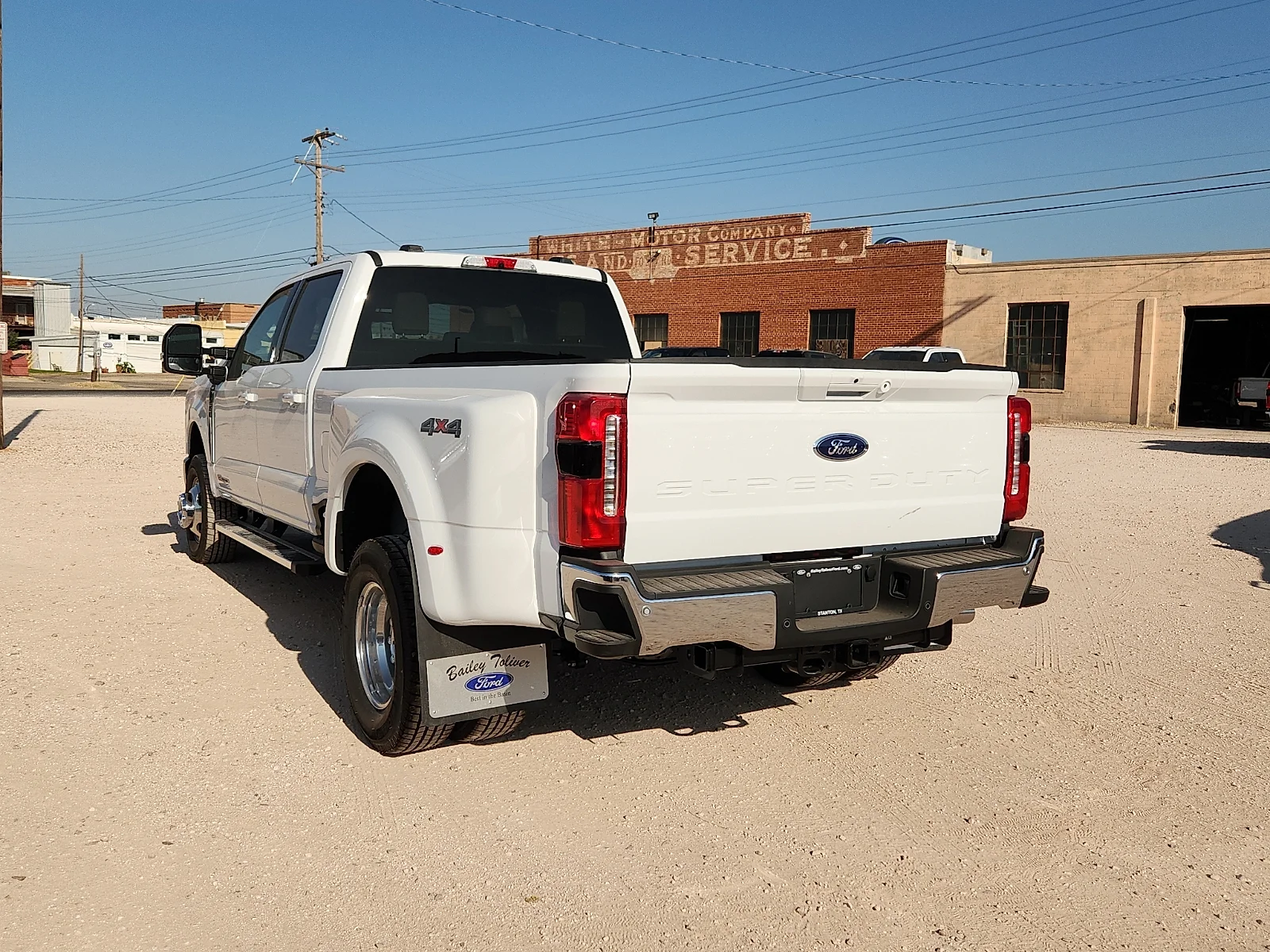 New 2026 Oxford White Ford Lariat image 5