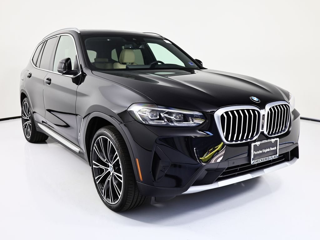 Used 2024 Black BMW xDrive30i image 9