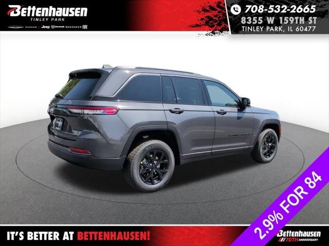 New 2026 Baltic Gray Metallic Clear-Coat Exterior Paint Jeep Laredo image 6