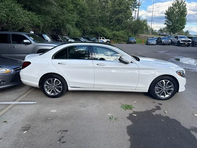 Used 2015  Mercedes-Benz C 300 image 8