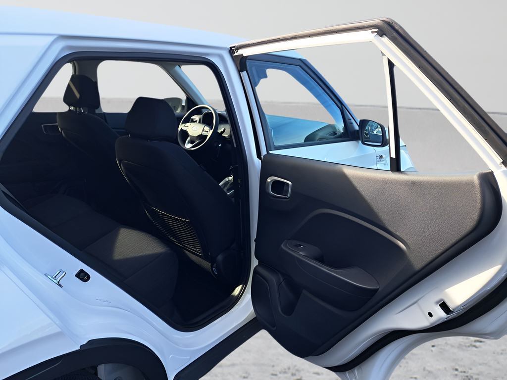 New 2026 White Hyundai SE image 14