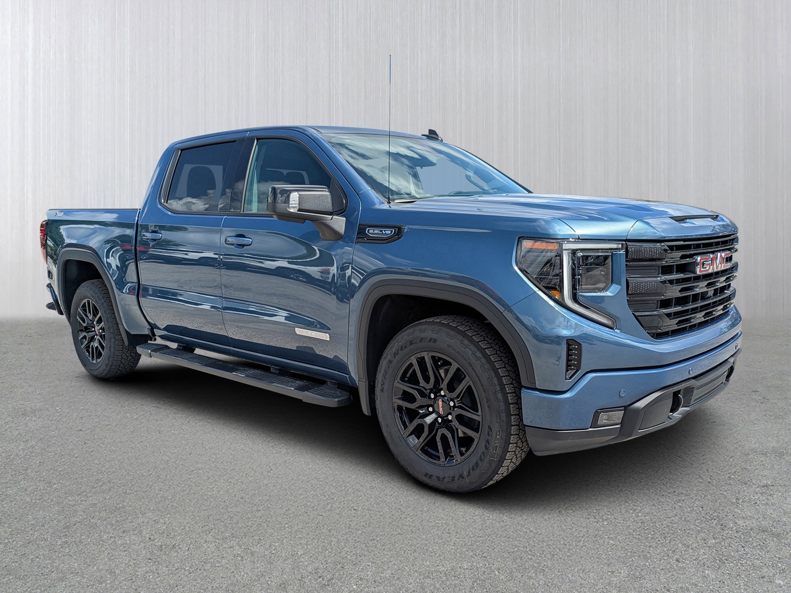 2026 GMC Sierra 4WD Crew Cab Short Box Elevation's photo