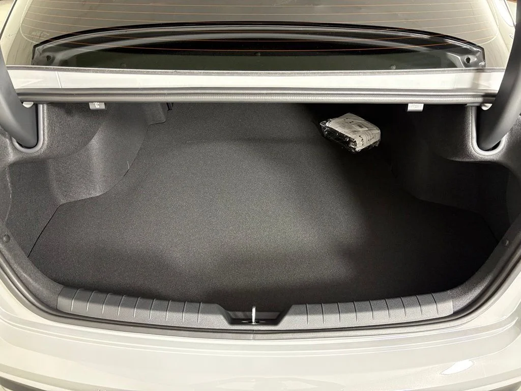 New 2026 Wolf Gray Kia GT-Line FWD image 18