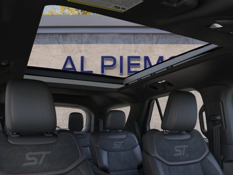 New 2026 Star White Metallic Tri-Coat Ford ST image 22
