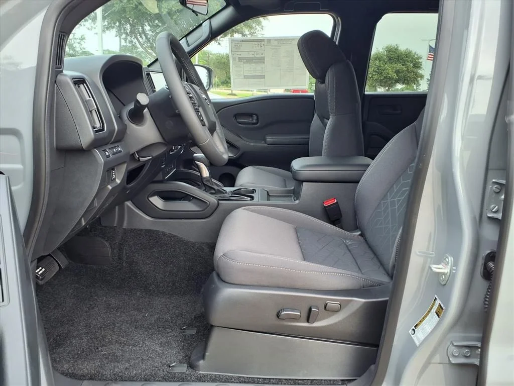 New 2026 Boulder Gray Pearl Nissan Crew Cab SV image 8