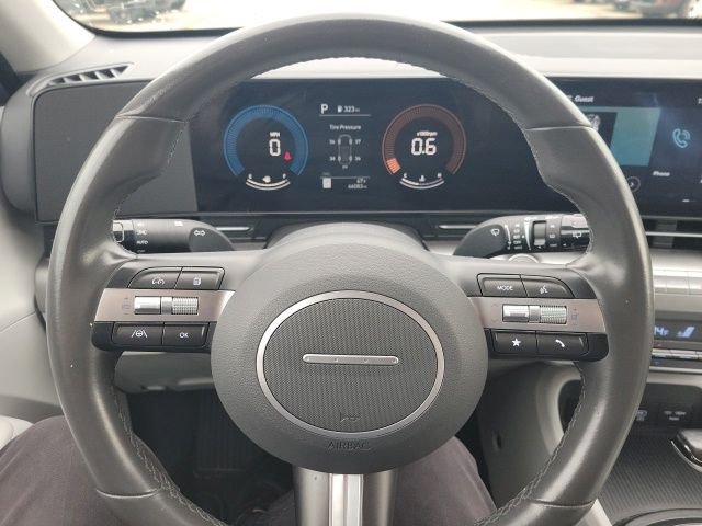 Used 2025 Yellow Hyundai SEL image 12
