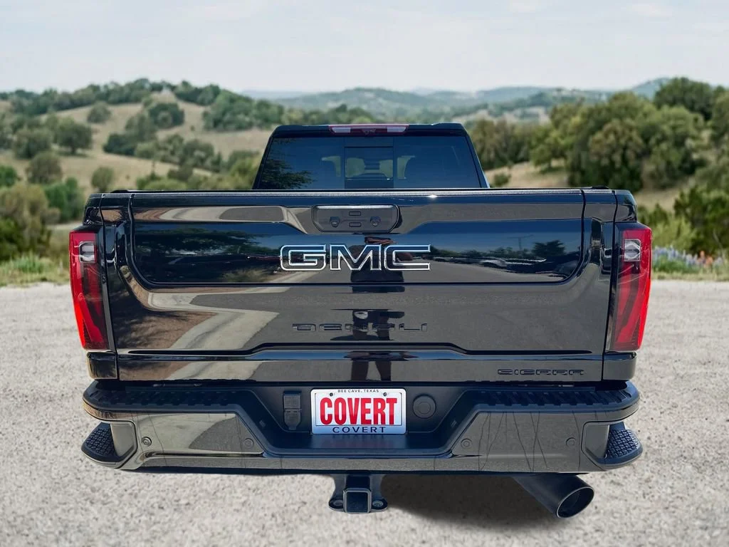 Used 2024 Onyx Black GMC Denali Ultimate image 8